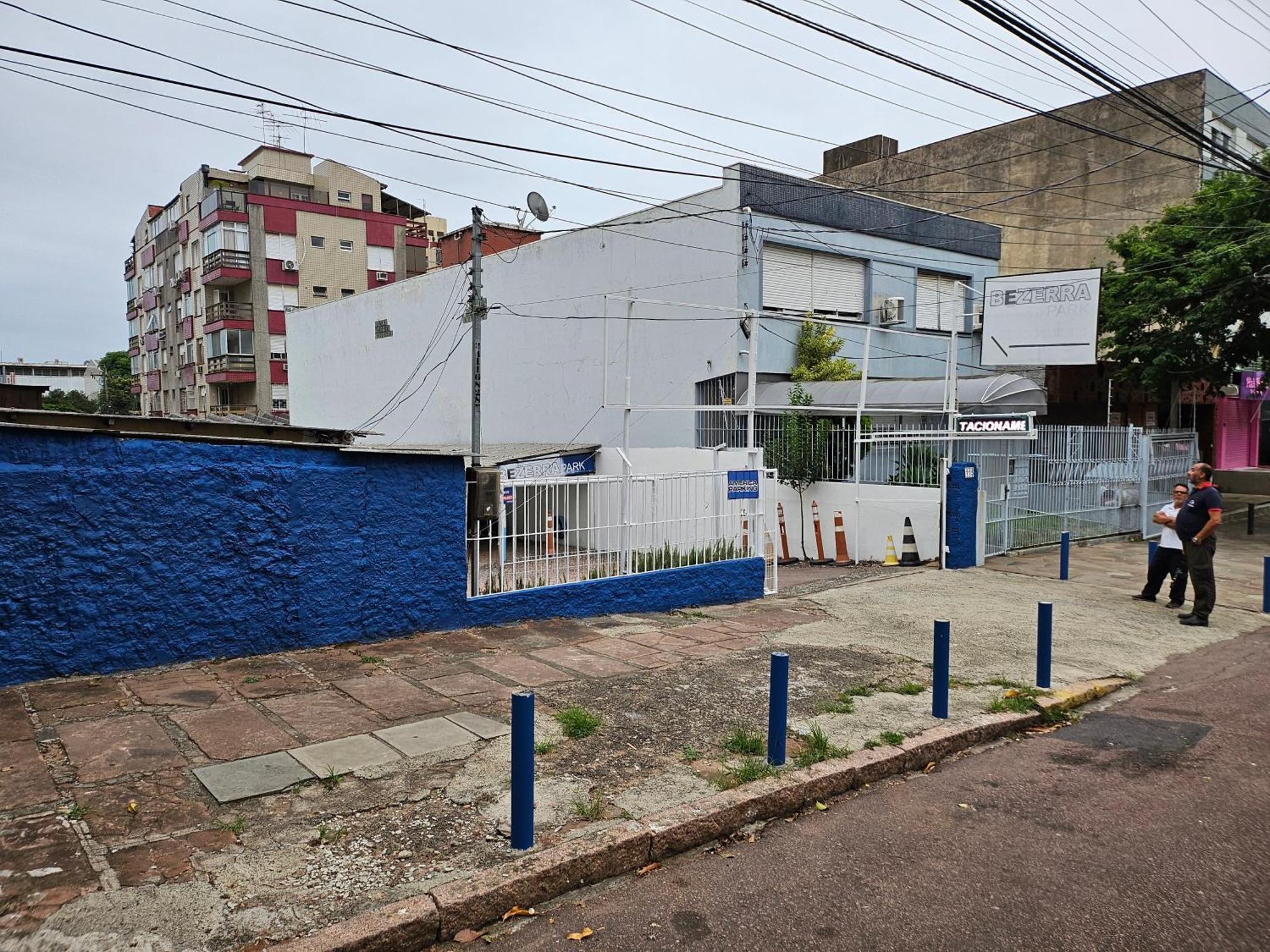 Consulado Americano Apartamento 50 Metros Da Entrada Para Visto Consulado Eua Porto Alegre Com Garagem Exterior photo